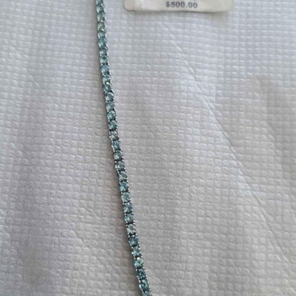 bracelets - Picture 4 of 9